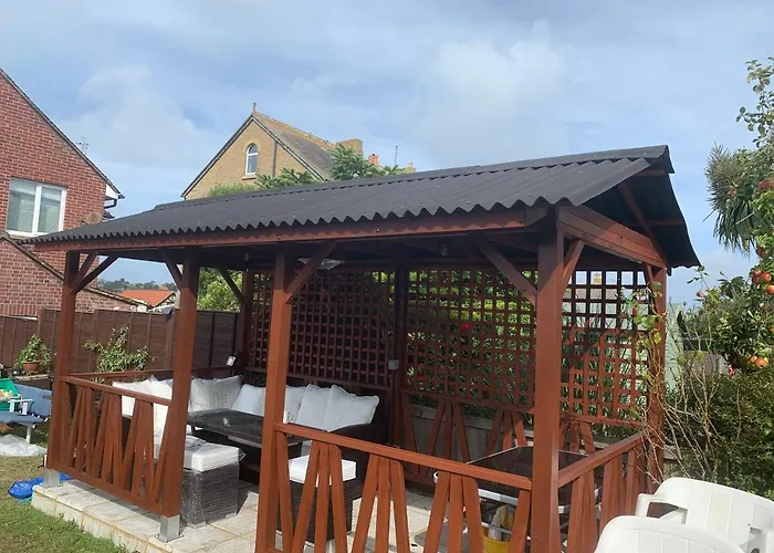 Best Hotels Near East Cowes