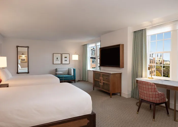 Top Roanoke Hotels in the Vibrant Downtown Area